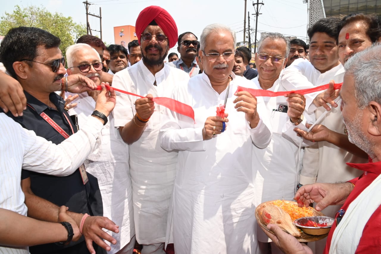 ’मुख्यमंत्री श्री भूपेश बघेल ने किया फाफाडीह वाल्टियर रेल लाइन फोरलेन रेल्वे अंडर ब्रिज का लोकार्पण