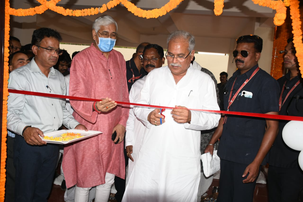 मुख्यमंत्री ने अम्बिकापुर में नवनिर्मित ट्रांजिट हॉस्टल का किया लोकार्पण