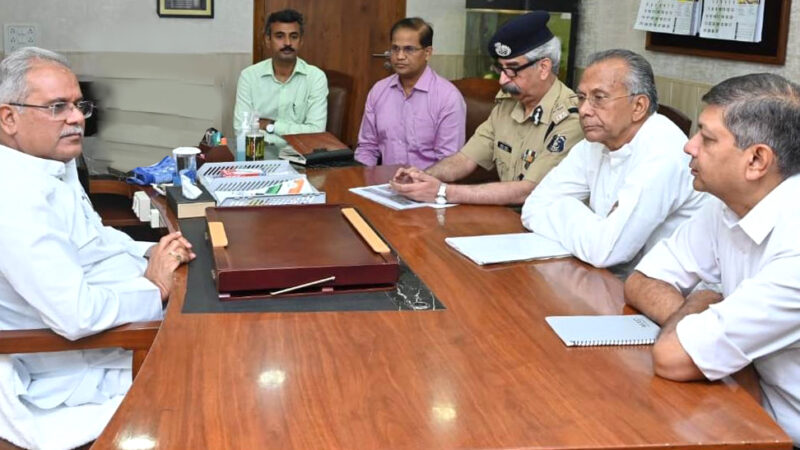 मुख्यमंत्री ने दंतेवाड़ा में हुए नक्सली हमले के संबंध में ली उच्चस्तरीय बैठक