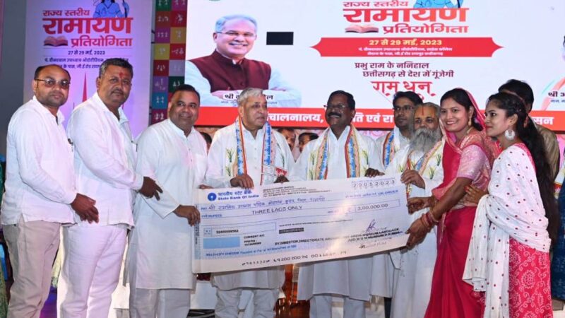 संस्कृति मंत्री ने किया विजेता मंडलियों को पुरस्कृत