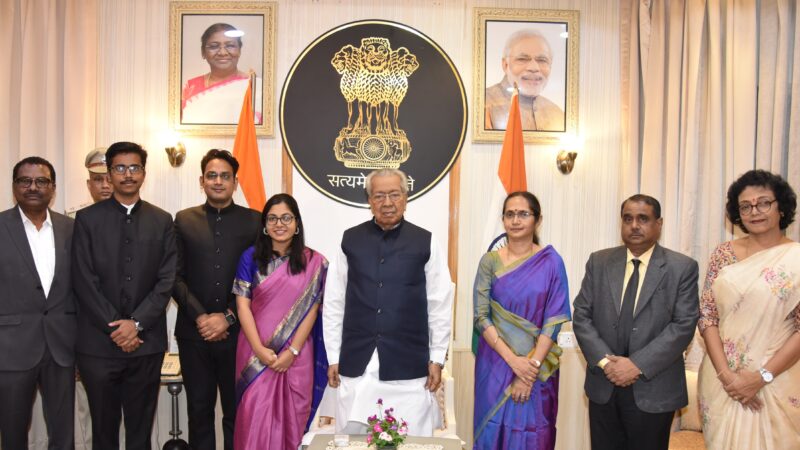 भारतीय प्रशासनिक सेवा के परीवीक्षाधीन अधिकारियों ने की सौजन्य भेंट