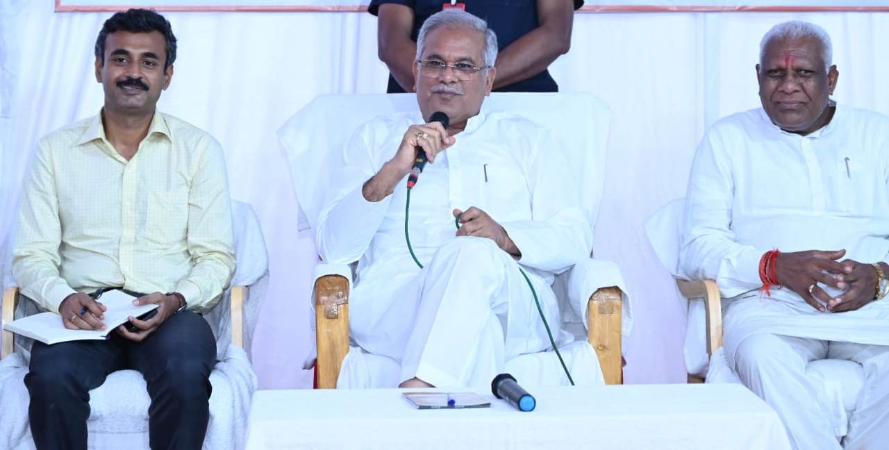 मुख्यमंत्री ने मुंगेली में सामाजिक संगठनों के प्रतिनिधियों से की मुलाकात