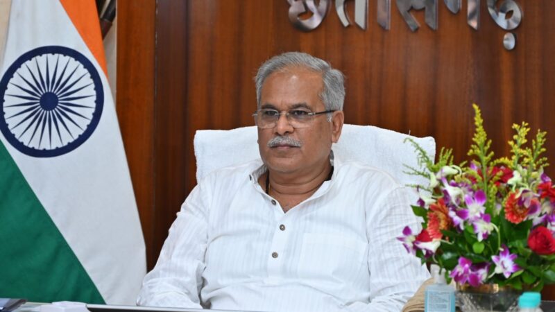 मुख्यमंत्री ने रूरल इंडस्ट्रियल पार्क और सामाजिक-आर्थिक सर्वेक्षण-2023 की प्रगति की समीक्षा की