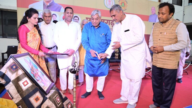विधायक एवं पूर्व मंत्री श्री सत्यनारायण शर्मा और योग आयोग के अध्यक्ष ज्ञानेश शर्मा ने प्रशिक्षण कार्यक्रम का किया शुभारंभ