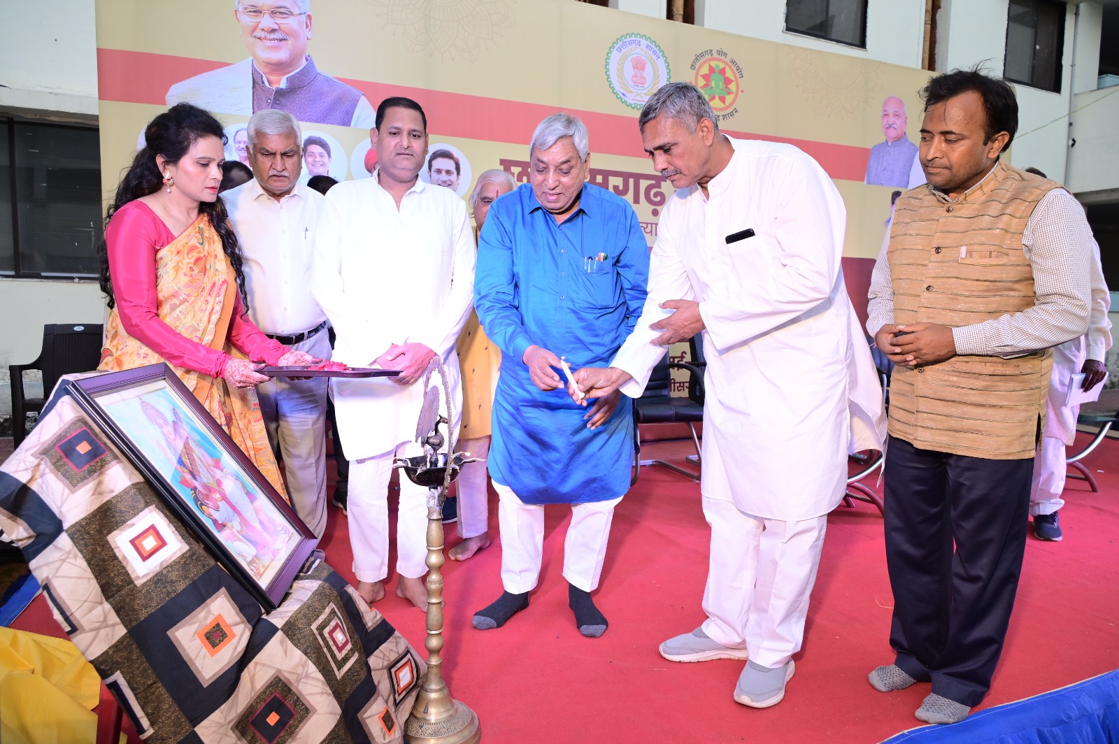 विधायक एवं पूर्व मंत्री श्री सत्यनारायण शर्मा और योग आयोग के अध्यक्ष ज्ञानेश शर्मा ने प्रशिक्षण कार्यक्रम का किया शुभारंभ