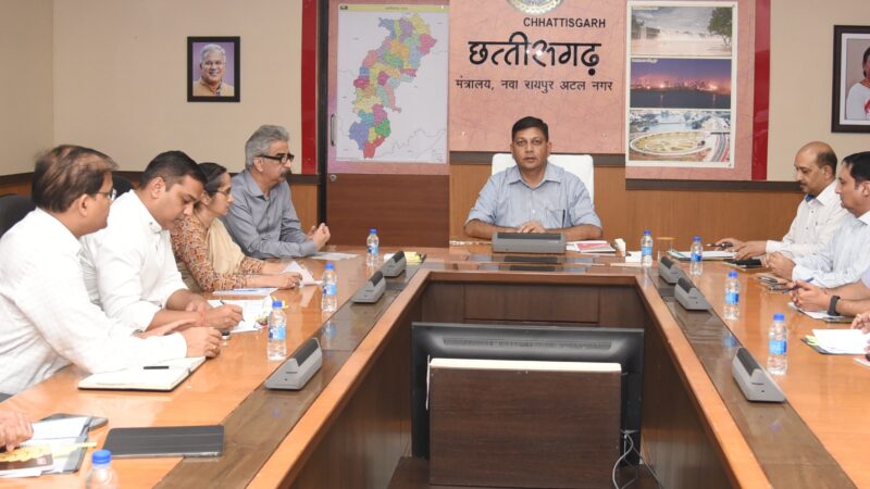 प्रधानमंत्री के छत्तीसगढ़ प्रवास के संबंध में मुख्य सचिव ने अधिकारियों की उच्च स्तरीय बैठक ली