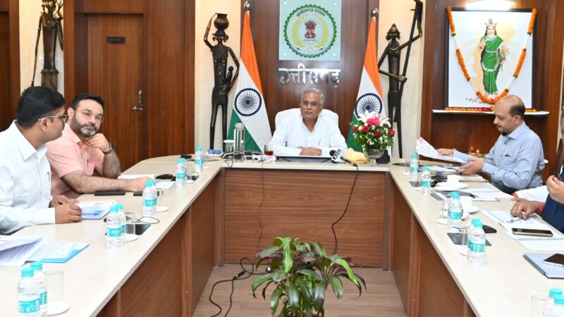 मुख्यमंत्री ने अधिकारियों को थोक बाजार के लिए कार्ययोजना पर तेजी से कार्य करने के दिए निर्देश
