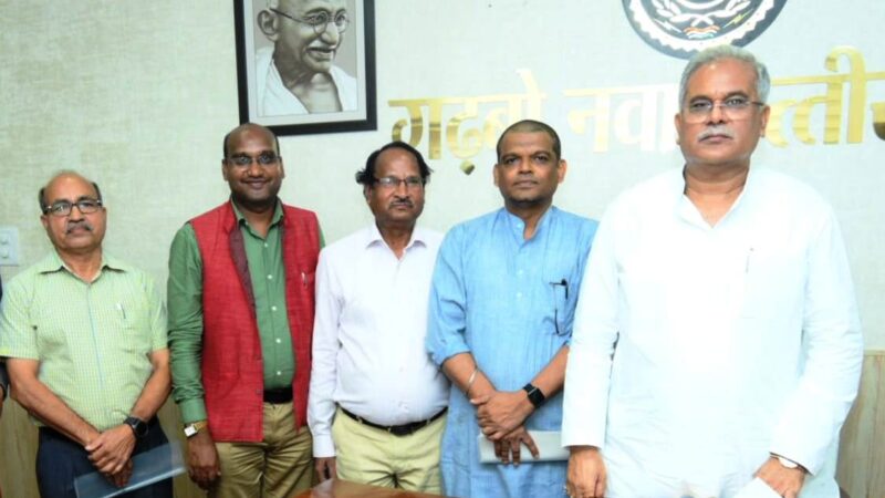 मुख्यमंत्री श्री बघेल से छत्तीसगढ़ कूर्मि क्षत्रिय चेतना मंच के प्रतिनिधिमंडल ने की सौजन्य मुलाकात