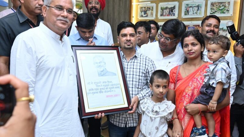 भावुक परिवार ने विधानसभा में मुख्यमंत्री से मिलकर जताया आभार,कहा- जिंदगी भर नहीं भूलेंगे आपका सहयोग