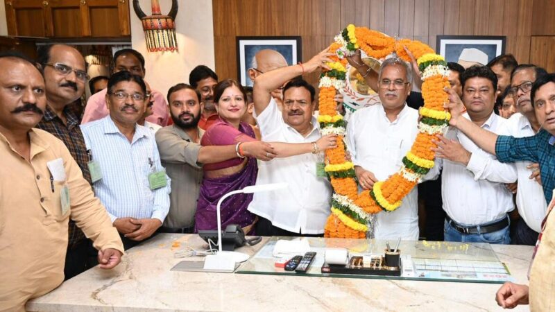केंद्र के बराबर डीए और एचआरए सहित सभी फैसलों को बताया ऐतिहासिक
