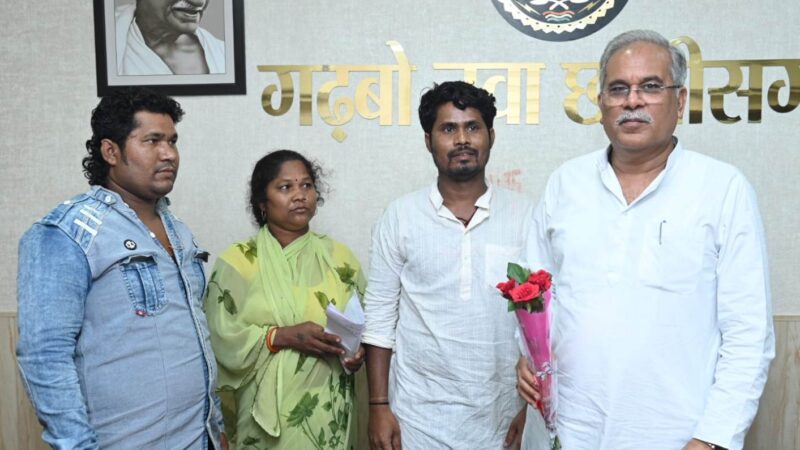मुख्यमंत्री की संवेदनशीलता से नवजात के इलाज हेतु परिजनों की दूर हुई चिन्ता