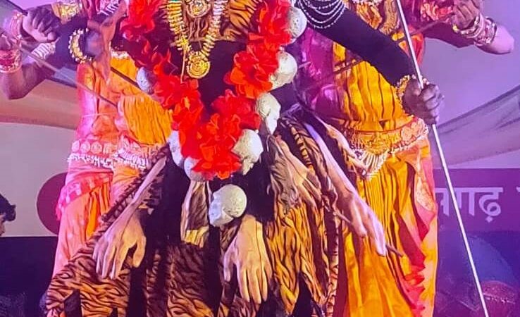 ट्रांसजेंडरों के कत्थक तिहाई, परन और ठुमरी नेे किया मंत्रमुग्ध