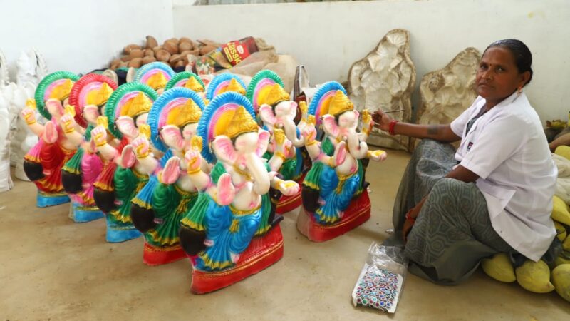 सफलता की कहानी:चन्द्रहासिनी समूह की दीदियों द्वारा निर्मित इकोफ्रेंडली गणपति विराजेंगे इस बार घरों और पंडालों में