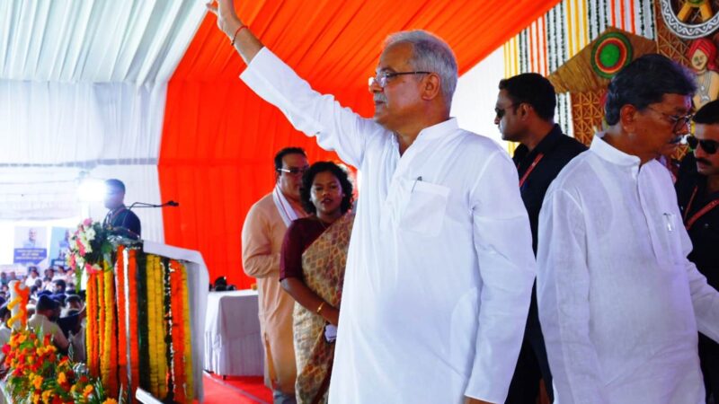 डभरा में आयोजित लोकार्पण और भूमिपूजन कार्यक्रम में शामिल हुए मुख्यमंत्री