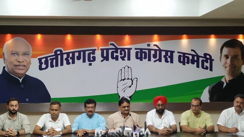 प्रधानमंत्री नरेंद्र मोदी झूठ बोलने की जो श्रृंखला शुरू किया है उनके मंत्री छत्तीसगढ़ आकर झूठ बोलकर जा रहे है -कांग्रेस