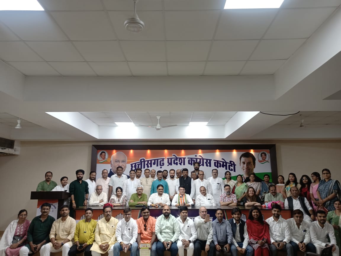 प्रवक्ता कांग्रेस की अवाज होते है…पवन खेड़ा