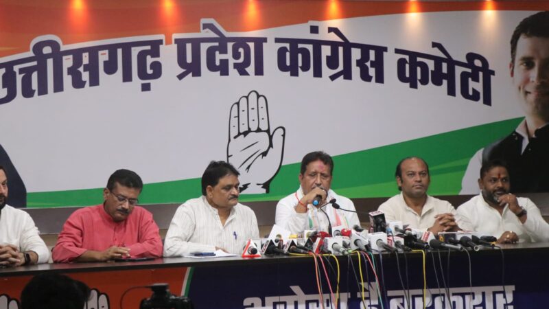 भाजपा धान खरीदी में अड़ंगा लगाती है-गिरीश देवांगन