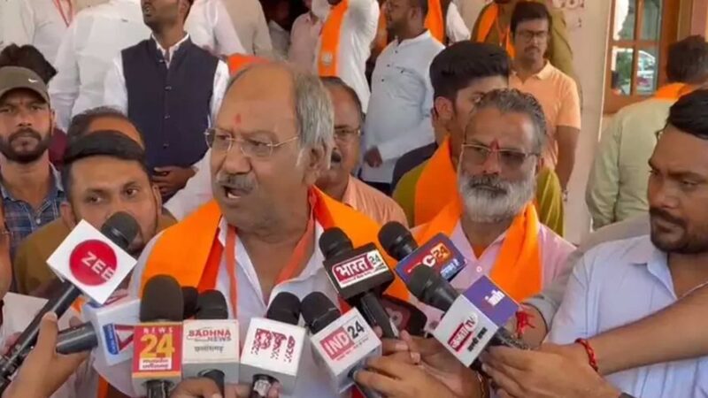 मुख्यमंत्री भूपेश बघेल के कैंडी क्रश खेलने वाली तस्वीर पर सियासत शुरू हो गई है…