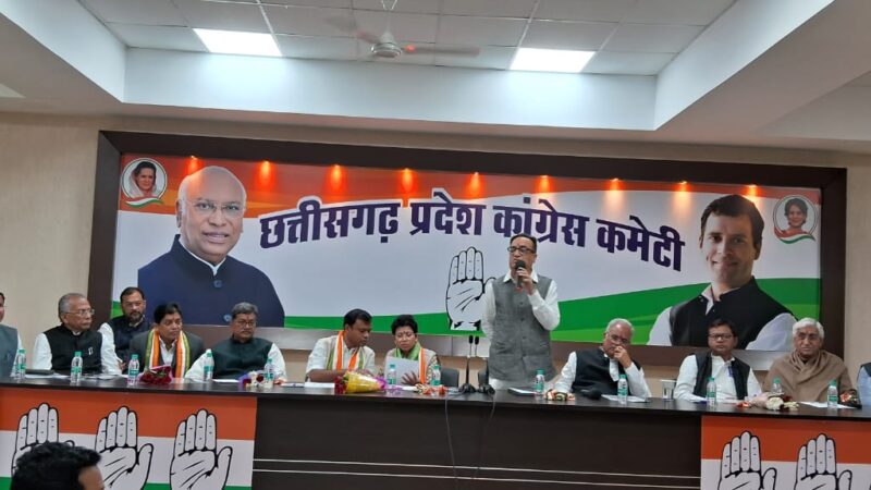 कांग्रेस विधायक दल की बैठक शुरू, विधायकों से की जा रही वन टू वन चर्चा