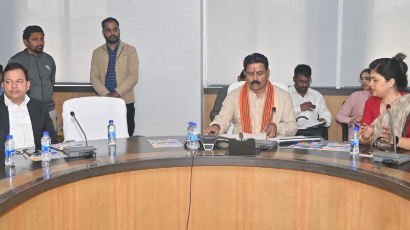 अपने विभागों को डिजीटल प्लेटफार्म पर लायें: उप मुख्यमंत्री श्री विजय शर्मा