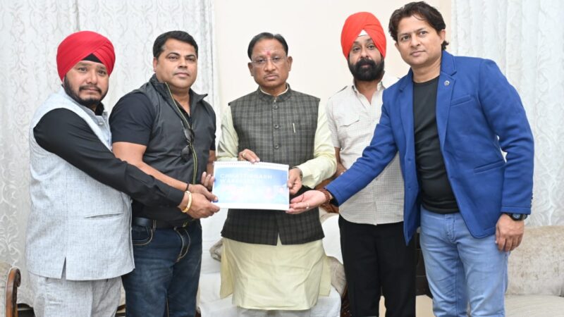 मुख्यमंत्री से छत्तीसगढ़ वेटरन क्रिकेट एसोसिएशन के प्रतिनिधिमंडल ने की सौजन्य मुलाकात