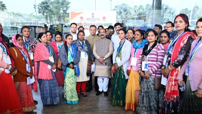 राष्ट्रीय राजधानी में कर्तव्यपथ पर छत्तीसगढ़ की 16 स्वच्छता दीदियां अपने परिजन के साथ देखेंगी गणतंत्र दिवस समारोह