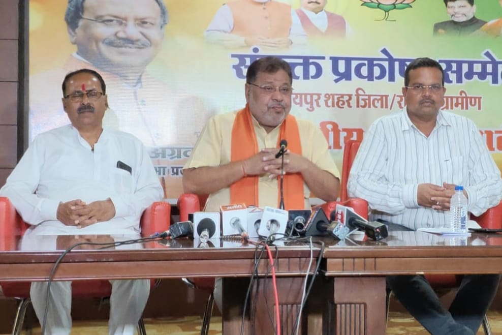 प्रियंका गांधी संविधान बदलने का डर दिखाकर वोट मांग रही-सुनील सोनी