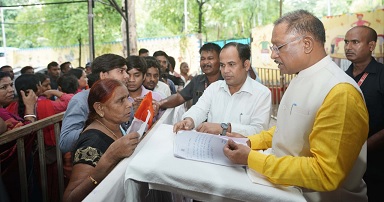 फौजी की पत्नी को नहीं मिल रही पूरी पेंशन