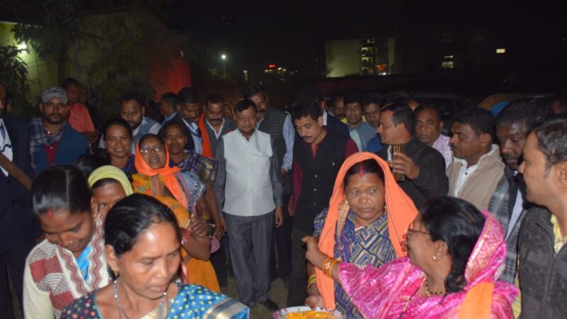 विष्णु के सुशासन की सरकार का परिणाम है कि एक-एक वार्ड में हो रहे लाखों के विकास कार्य : उद्योग मंत्री श्री लखन लाल देवांगन