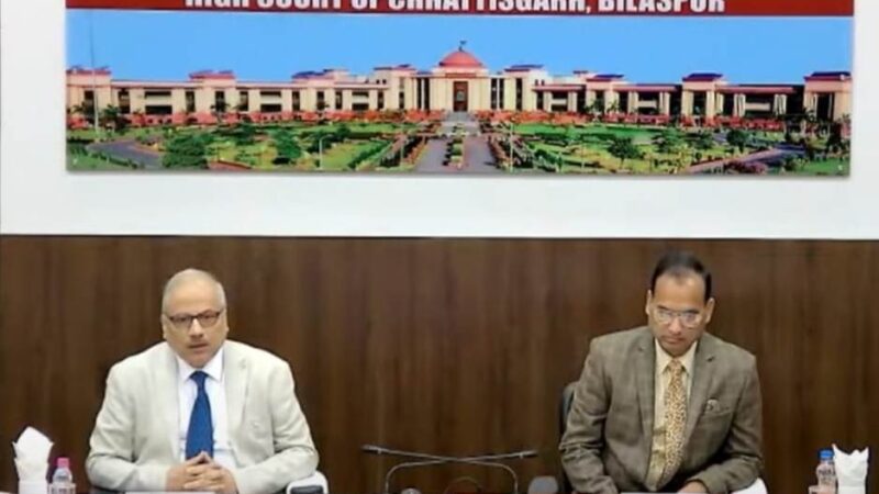 जिलों में सर्वसुविधायुक्त न्यायालय व कर्मचारियों के लिए आवासीय भवन उपलब्ध कराना हमारी प्राथमिकता: मुख्य न्यायधीश श्री रमेश सिन्हा