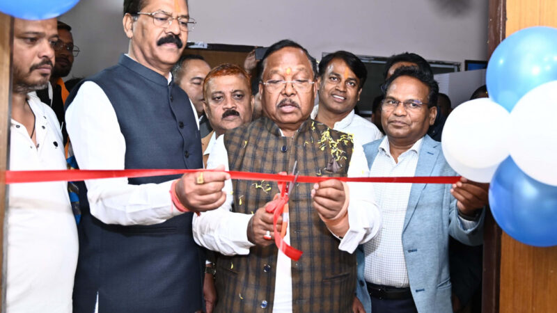 बेहतर भविष्य के निर्माण के लिए एकाग्रता और कठिन परिश्रम जरूरी: मंत्री श्री रामविचार नेताम