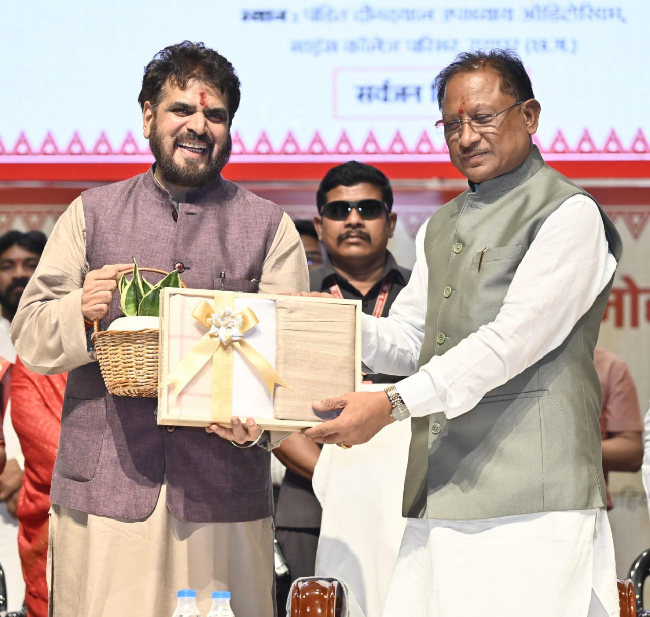 लोकल फॉर वोकल एवं स्वावलंबी भारत के निर्माण में छत्तीसगढ़ खादी तथा ग्रामोद्योग बोर्ड की महत्वपूर्ण भूमिका – मुख्यमंत्री श्री विष्णुदेव साय