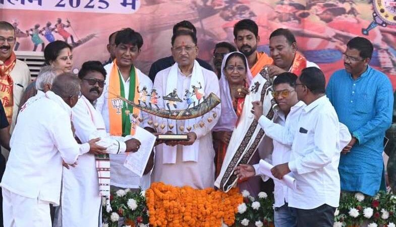 शिक्षा को अपनाए और नशे से दूर रहें : मुख्यमंत्री श्री विष्णु देव साय