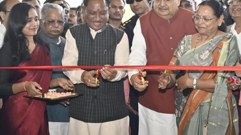 मुख्यमंत्री श्री विष्णु देव साय ने किया जोरा मॉल का भव्य शुभारंभ