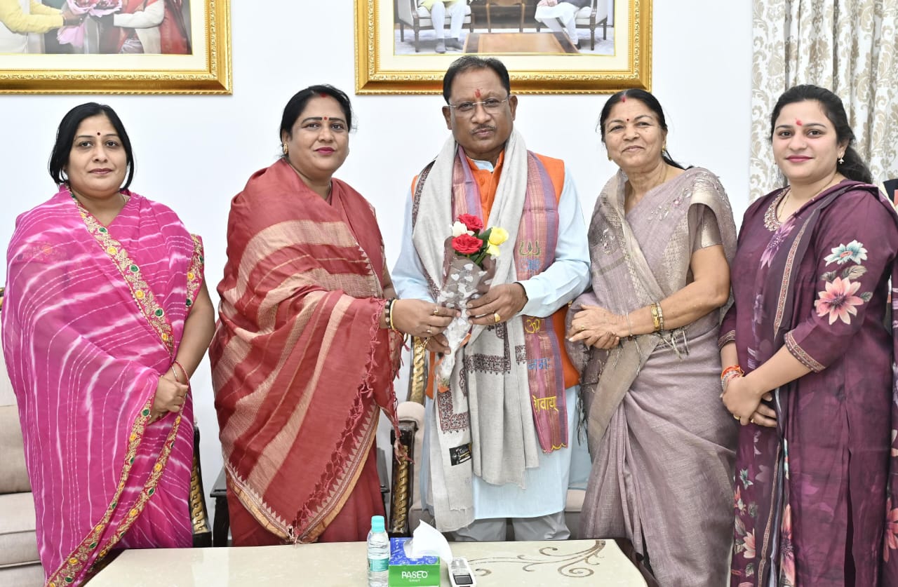 मुख्यमंत्री श्री विष्णुदेव साय से नवनियुक्त निगम-मंडल अध्यक्षों ने की सौजन्य भेंट