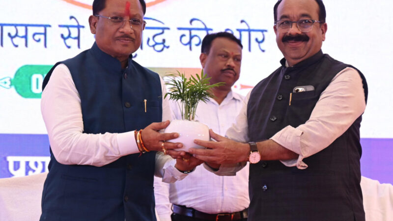 मुख्यमंत्री श्री साय का आह्वान – शहरों में सुराज के लिए करें प्रतिबद्धता के साथ कार्य