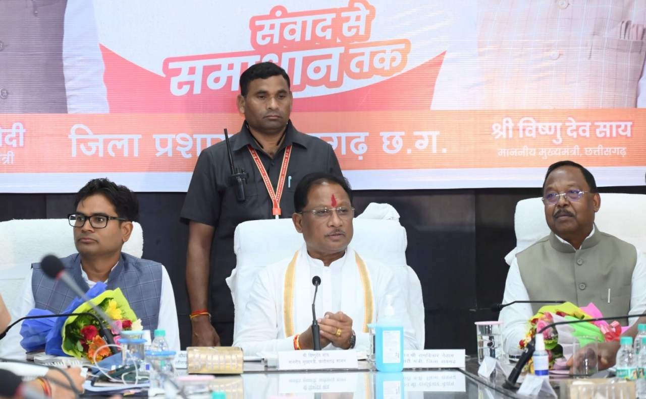 राजस्व अभिलेखों में जिस अधिकारी के लॉगिन से त्रुटिपूर्ण प्रविष्ठि होगी, उस पर होगी कड़ी कार्रवाई : मुख्यमंत्री श्री विष्णु देव साय