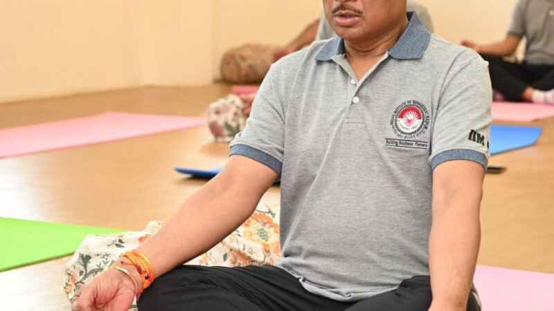 मुख्यमंत्री श्री विष्णु देव साय ने चिंतन शिविर 2.0 के दूसरे दिन योग से की दिन की शुरुआत