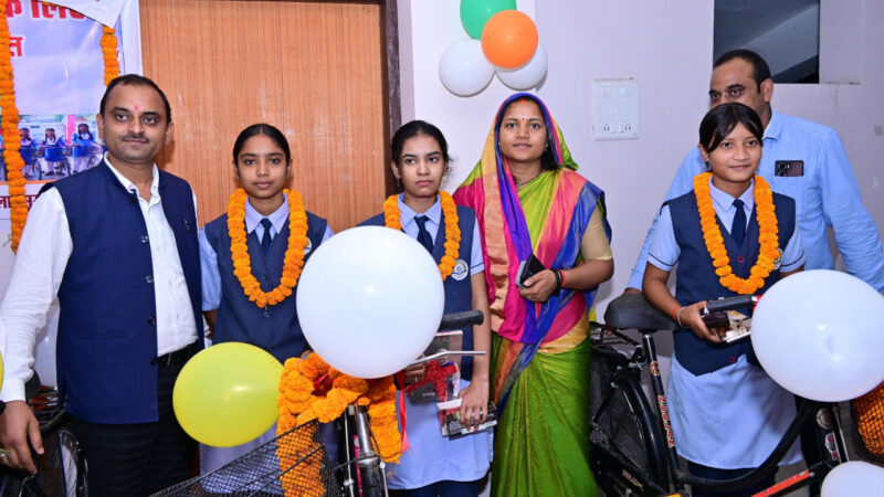 जीवनोपयोगी ज्ञान से ही मिलेगी सच्ची सफलता: मंत्री श्रीमती राजवाड़े