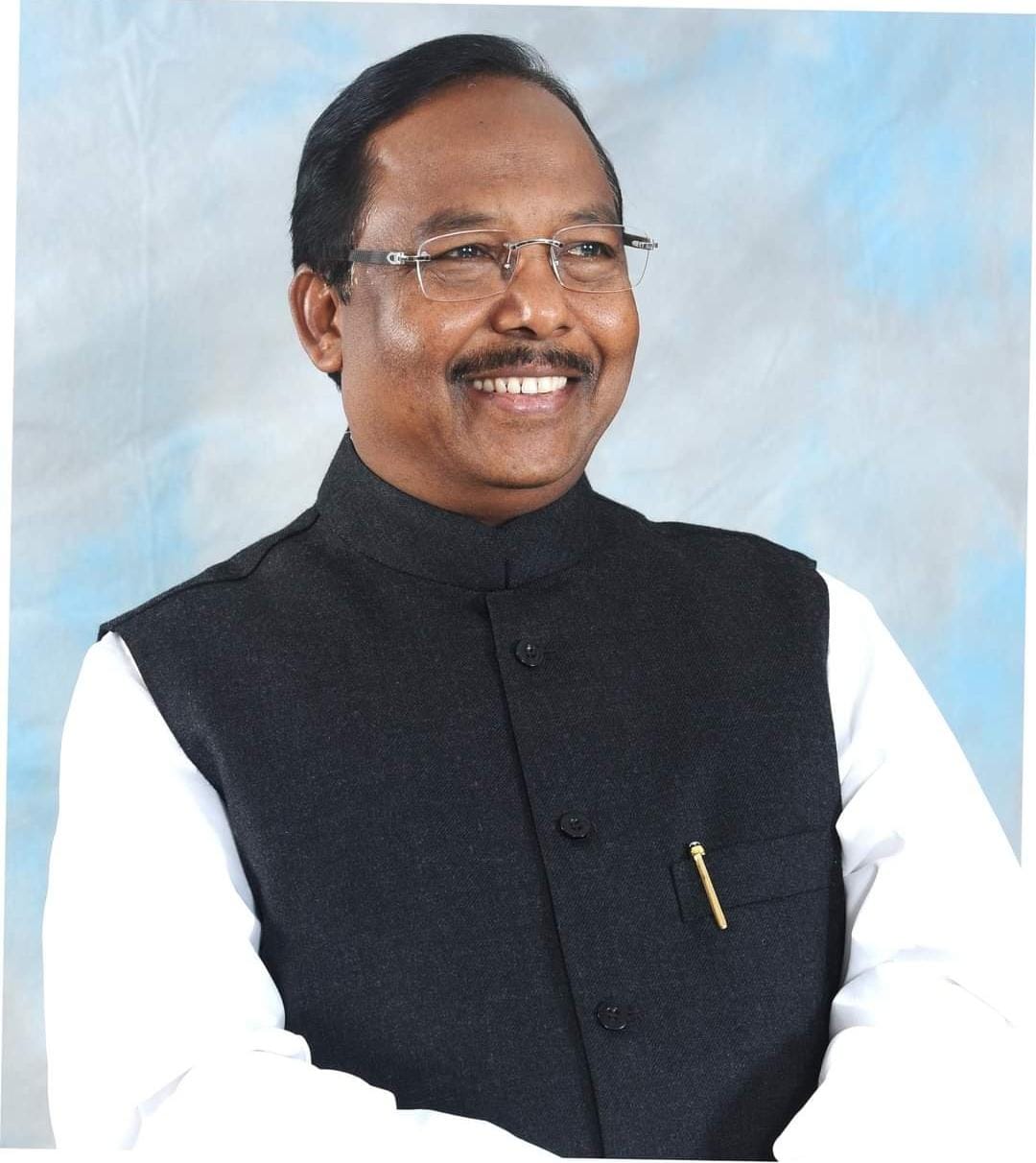 छात्रावास अधीक्षकों की पदस्थापना में पूर्ण पारदर्शिता बरती जाए : मंत्री श्री रामविचार नेताम