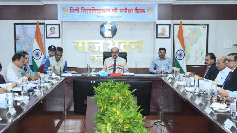  निजी विश्वविद्यालय केवल डिग्री न बांटें, गुणवत्तापूर्ण शिक्षा दें – श्री डेका