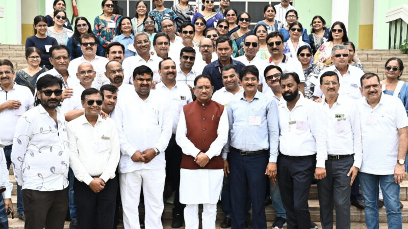  मुख्यमंत्री से जैन समाज के प्रतिनिधिमंडल ने की सौजन्य मुलाकात