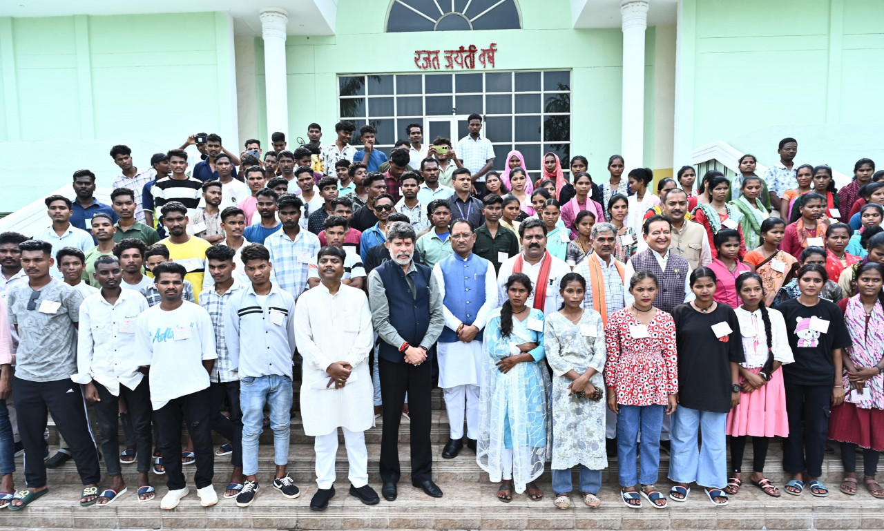  बस्तर का हर गांव बनेगा आपका अच्छा गांव- मुख्यमंत्री श्री विष्णुदेव साय