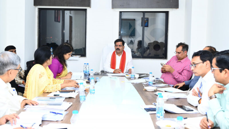 उपमुख्यमंत्री श्री विजय शर्मा की अध्यक्षता में पंचायत विभाग की बैठक सम्पन्न