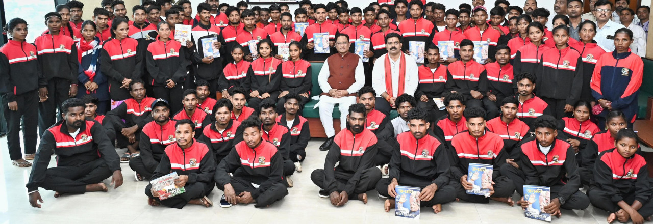 खूब पढ़ें और आगे बढ़ें, सरकार आपके साथ है- मुख्यमंत्री श्री साय