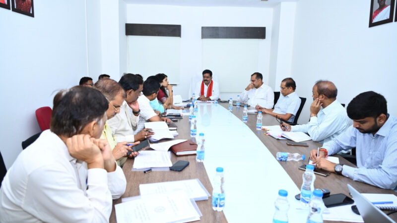  ग्रामीण परिवार सिर्फ योजनाओं के आंकड़ों में नहीं, बल्कि जीवन स्तर में भी बदलाव महसूस करें-उपमुख्यमंत्री श्री शर्मा