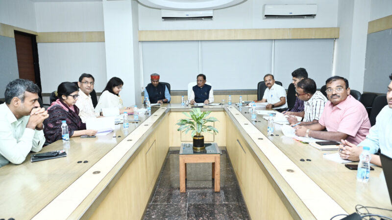  हिंसक वन्यप्राणियों द्वारा जनहानि, फसल हानि के प्रकरणों का संवेदनशीलता से करें निराकरण : मुख्यमंत्री श्री विष्णु देव साय