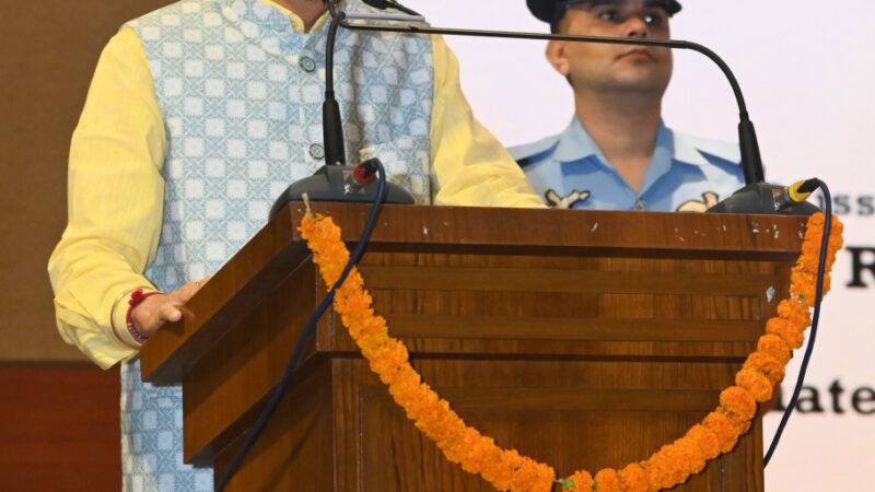 डिजिटल तकनीक का उपयोग करें लेकिन उस पर निर्भरता से बचें – राज्यपाल श्री डेका