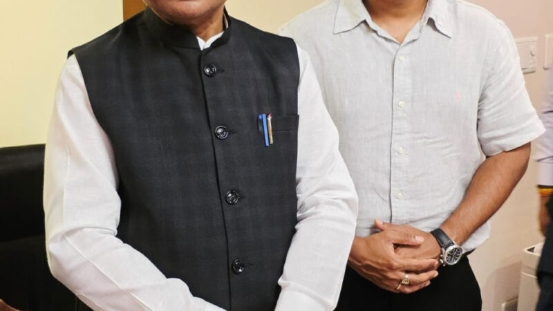 बस्तर के होनहार अविनाश तिवारी से टोक्यो में मिले मुख्यमंत्री श्री विष्णुदेव साय : छत्तीसगढ़ में उद्योग स्थापना को लेकर हुई सकारात्मक चर्चा