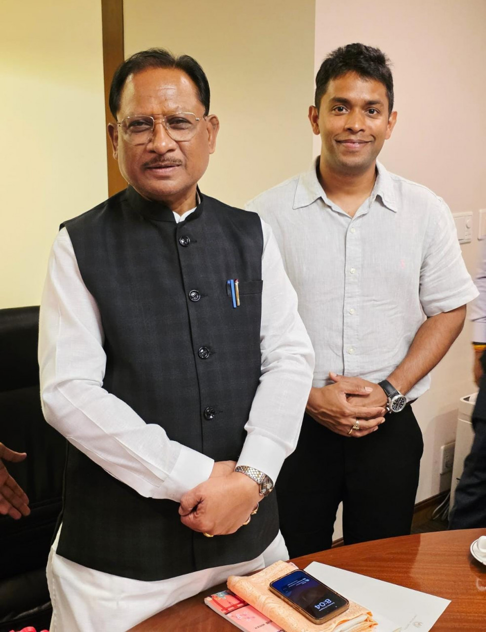 बस्तर के होनहार अविनाश तिवारी से टोक्यो में मिले मुख्यमंत्री श्री विष्णुदेव साय : छत्तीसगढ़ में उद्योग स्थापना को लेकर हुई सकारात्मक चर्चा